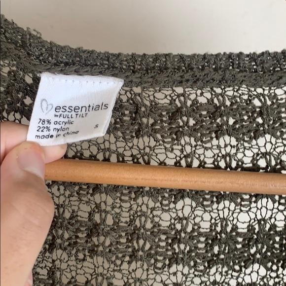 Olive Green Tilly’s Cardigan - Picture 4 of 4